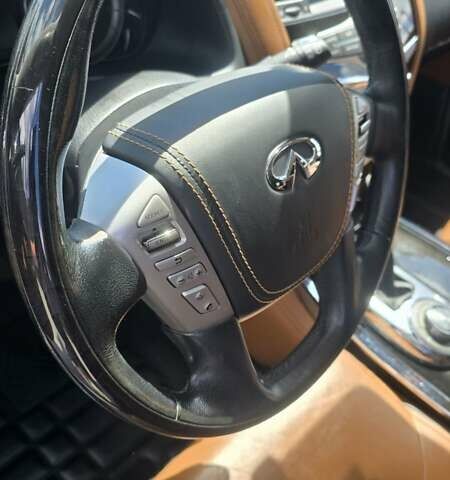 Черный Инфинити QX80, объемом двигателя 5.55 л и пробегом 107 тыс. км за 31500 $, фото 8 на Automoto.ua