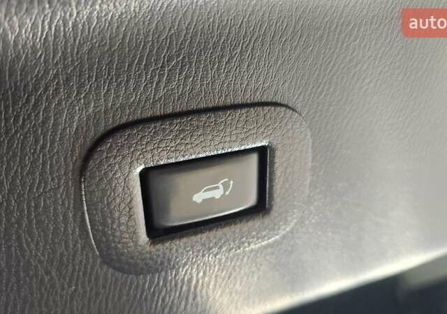 Черный Инфинити QX80, объемом двигателя 5.55 л и пробегом 107 тыс. км за 31500 $, фото 17 на Automoto.ua