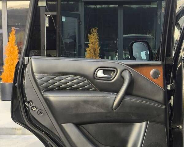 Черный Инфинити QX80, объемом двигателя 5.55 л и пробегом 62 тыс. км за 36800 $, фото 37 на Automoto.ua