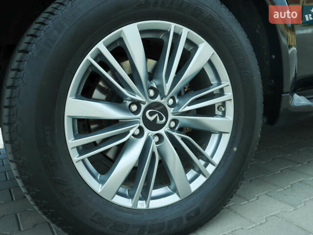 Черный Инфинити QX80, объемом двигателя 5.55 л и пробегом 32 тыс. км за 41500 $, фото 13 на Automoto.ua