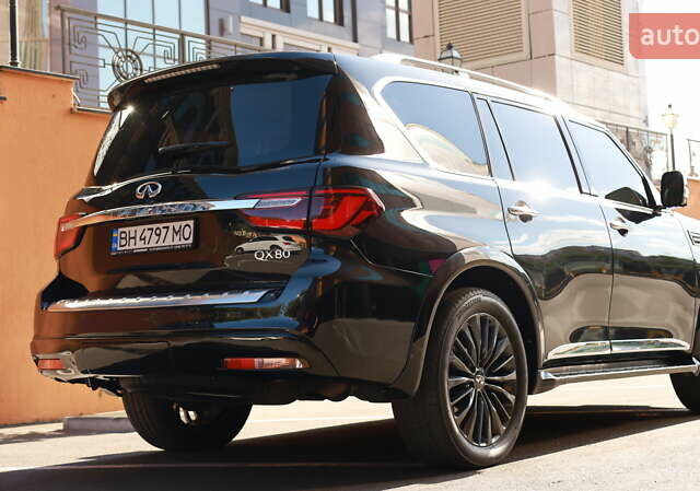Черный Инфинити QX80, объемом двигателя 5.55 л и пробегом 95 тыс. км за 35000 $, фото 12 на Automoto.ua