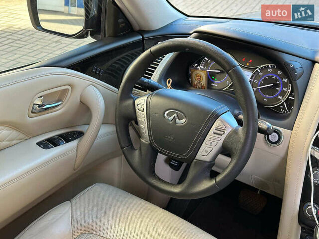 Черный Инфинити QX80, объемом двигателя 5.6 л и пробегом 95 тыс. км за 34490 $, фото 31 на Automoto.ua