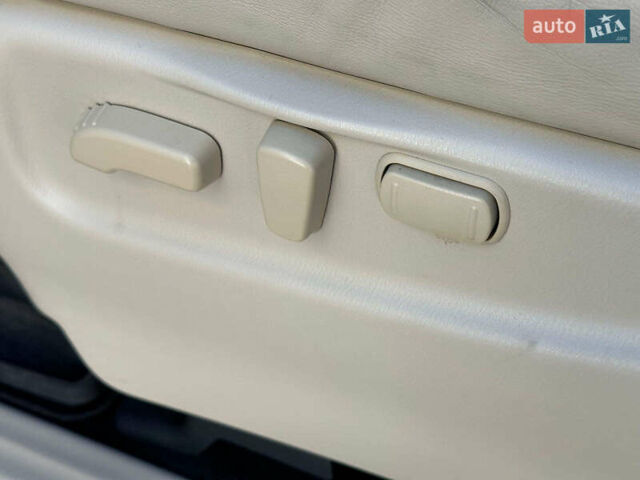 Черный Инфинити QX80, объемом двигателя 5.6 л и пробегом 95 тыс. км за 34490 $, фото 14 на Automoto.ua