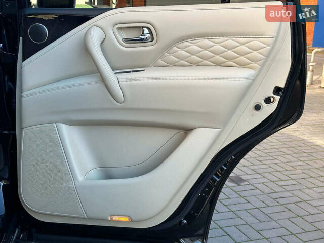 Черный Инфинити QX80, объемом двигателя 5.6 л и пробегом 95 тыс. км за 34490 $, фото 28 на Automoto.ua