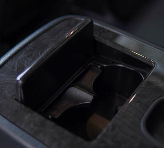 Черный Инфинити QX80, объемом двигателя 5.55 л и пробегом 15 тыс. км за 45000 $, фото 55 на Automoto.ua