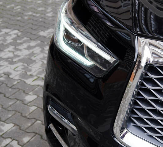 Черный Инфинити QX80, объемом двигателя 5.55 л и пробегом 15 тыс. км за 45000 $, фото 3 на Automoto.ua