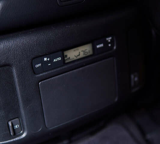 Черный Инфинити QX80, объемом двигателя 5.55 л и пробегом 15 тыс. км за 45000 $, фото 39 на Automoto.ua