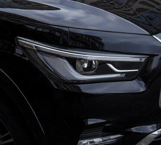 Черный Инфинити QX80, объемом двигателя 5.55 л и пробегом 15 тыс. км за 45000 $, фото 60 на Automoto.ua