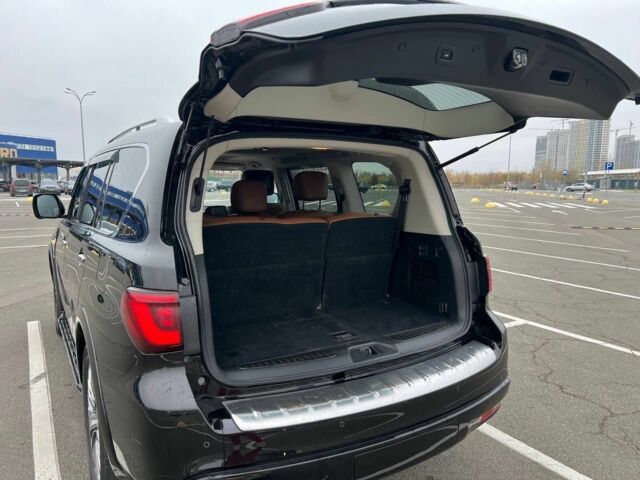 Чорний Інфініті QX80, об'ємом двигуна 5.6 л та пробігом 95 тис. км за 43000 $, фото 2 на Automoto.ua