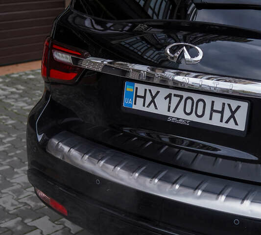 Черный Инфинити QX80, объемом двигателя 5.55 л и пробегом 15 тыс. км за 45000 $, фото 76 на Automoto.ua