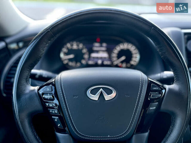 Черный Инфинити QX80, объемом двигателя 5.55 л и пробегом 80 тыс. км за 46500 $, фото 29 на Automoto.ua