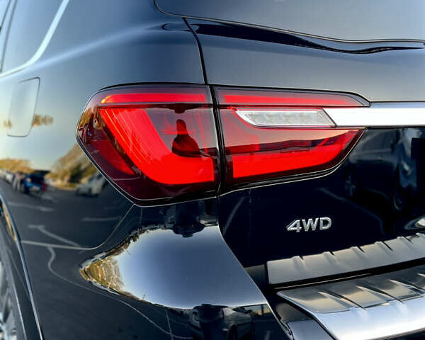 Черный Инфинити QX80, объемом двигателя 5.55 л и пробегом 80 тыс. км за 46500 $, фото 16 на Automoto.ua