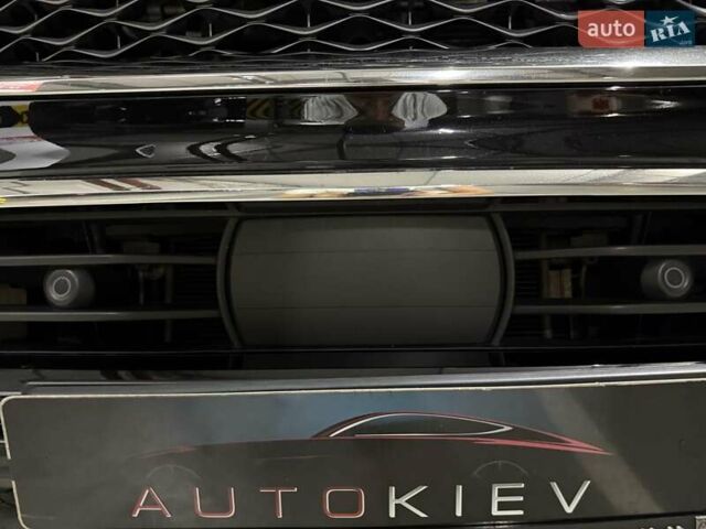Черный Инфинити QX80, объемом двигателя 5.55 л и пробегом 95 тыс. км за 47500 $, фото 18 на Automoto.ua