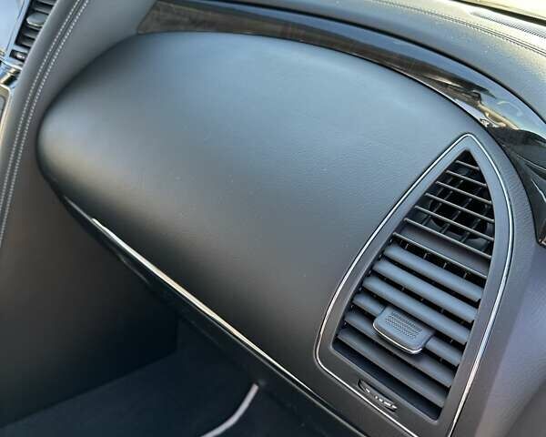 Черный Инфинити QX80, объемом двигателя 5.55 л и пробегом 29 тыс. км за 59900 $, фото 17 на Automoto.ua