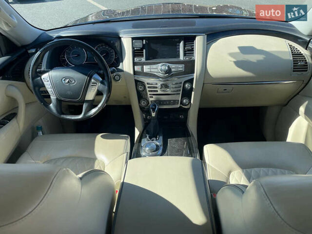 Черный Инфинити QX80, объемом двигателя 5.6 л и пробегом 55 тыс. км за 50000 $, фото 8 на Automoto.ua