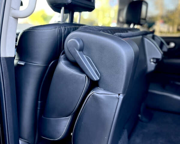 Черный Инфинити QX80, объемом двигателя 5.55 л и пробегом 80 тыс. км за 46500 $, фото 43 на Automoto.ua