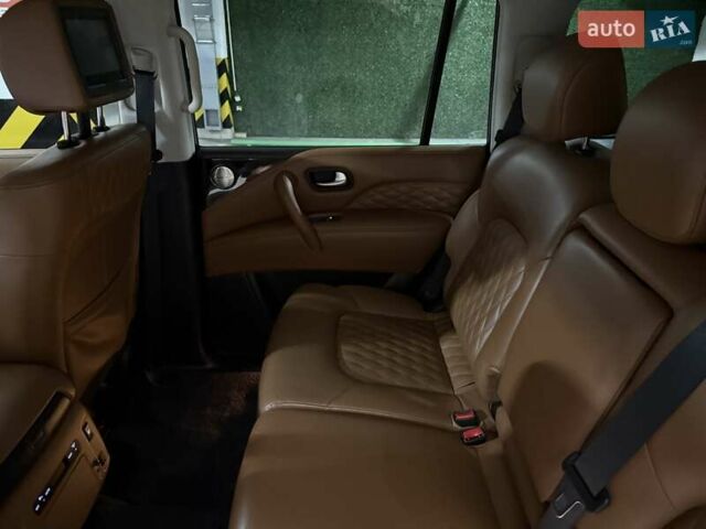Черный Инфинити QX80, объемом двигателя 5.55 л и пробегом 95 тыс. км за 47500 $, фото 48 на Automoto.ua