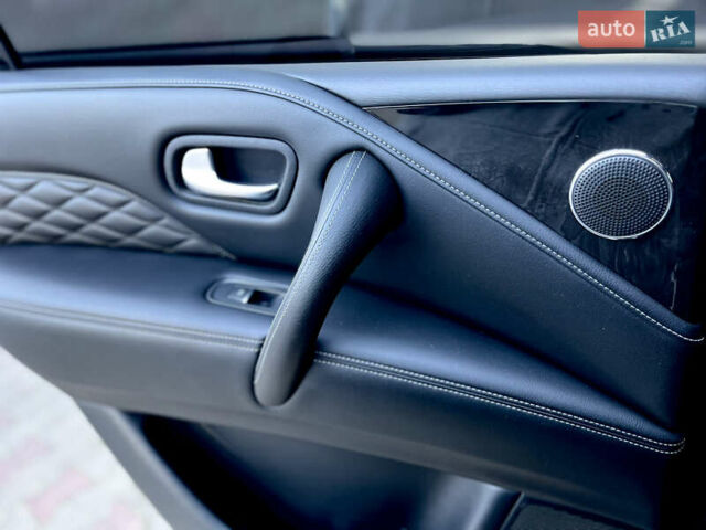 Черный Инфинити QX80, объемом двигателя 5.55 л и пробегом 80 тыс. км за 46500 $, фото 39 на Automoto.ua