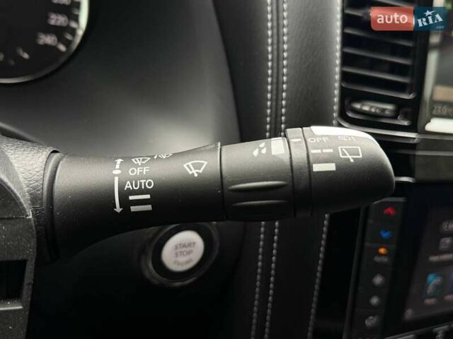 Чорний Інфініті QX80, об'ємом двигуна 5.55 л та пробігом 24 тис. км за 61990 $, фото 33 на Automoto.ua