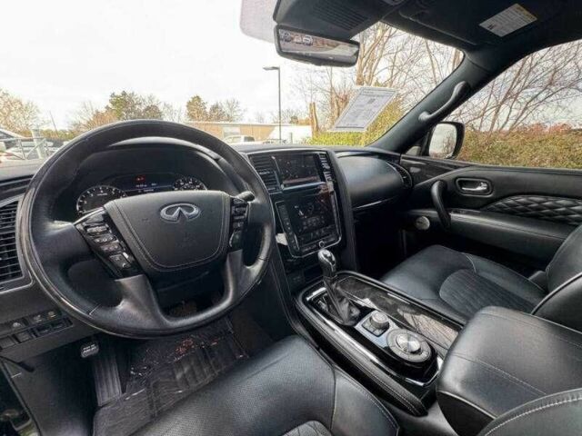 Черный Инфинити QX80, объемом двигателя 5.6 л и пробегом 31 тыс. км за 13400 $, фото 13 на Automoto.ua
