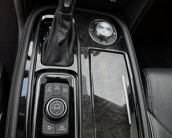 Черный Инфинити QX80, объемом двигателя 5.6 л и пробегом 65 тыс. км за 65900 $, фото 43 на Automoto.ua