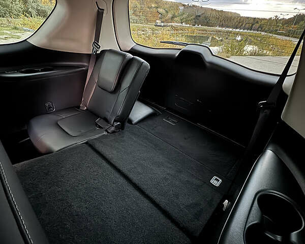 Черный Инфинити QX80, объемом двигателя 5.6 л и пробегом 65 тыс. км за 65900 $, фото 38 на Automoto.ua