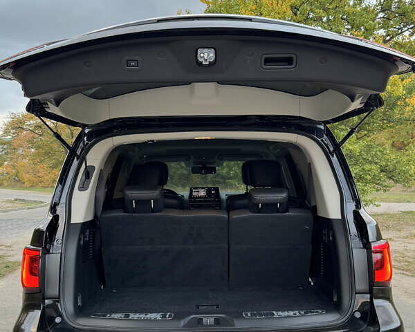 Черный Инфинити QX80, объемом двигателя 5.6 л и пробегом 65 тыс. км за 65900 $, фото 18 на Automoto.ua