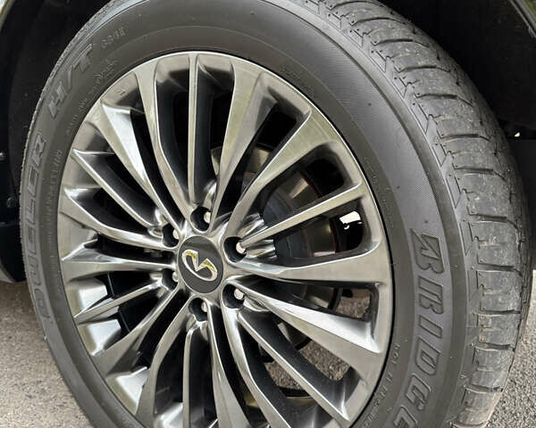 Черный Инфинити QX80, объемом двигателя 5.6 л и пробегом 65 тыс. км за 65900 $, фото 21 на Automoto.ua