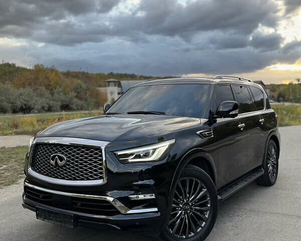 Черный Инфинити QX80, объемом двигателя 5.6 л и пробегом 65 тыс. км за 65900 $, фото 4 на Automoto.ua