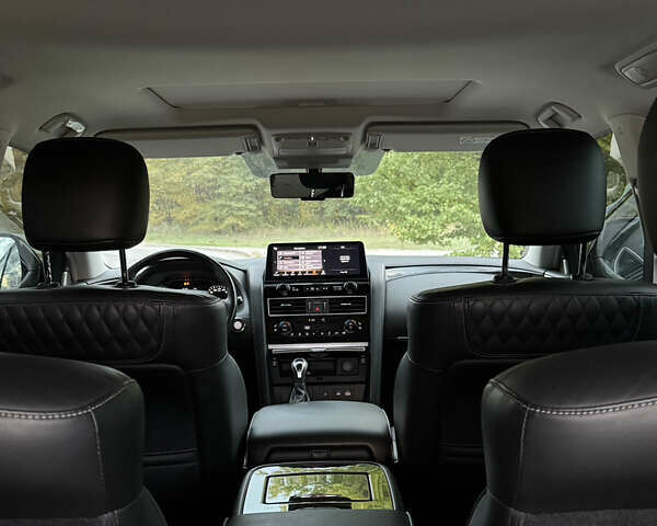 Черный Инфинити QX80, объемом двигателя 5.6 л и пробегом 65 тыс. км за 65900 $, фото 36 на Automoto.ua