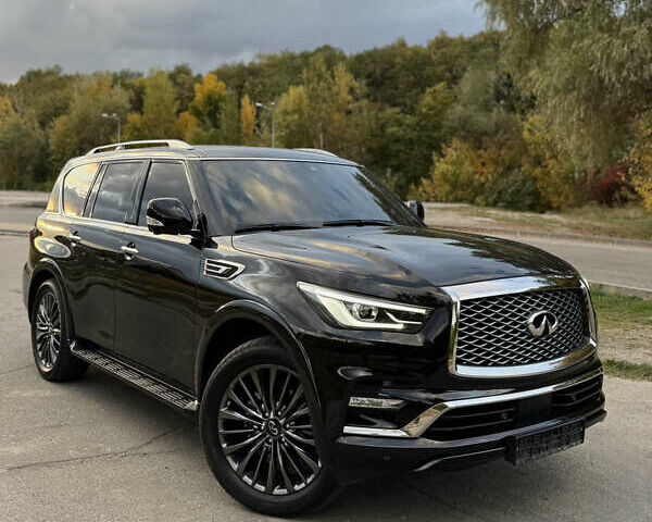 Черный Инфинити QX80, объемом двигателя 5.6 л и пробегом 65 тыс. км за 65900 $, фото 1 на Automoto.ua
