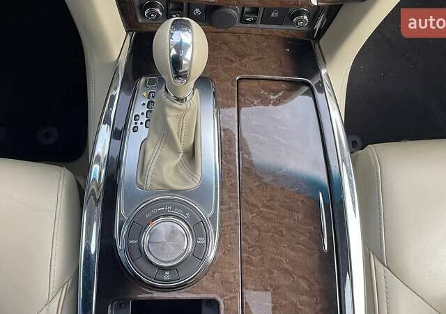 Фиолетовый Инфинити QX80, объемом двигателя 5.55 л и пробегом 201 тыс. км за 23990 $, фото 24 на Automoto.ua