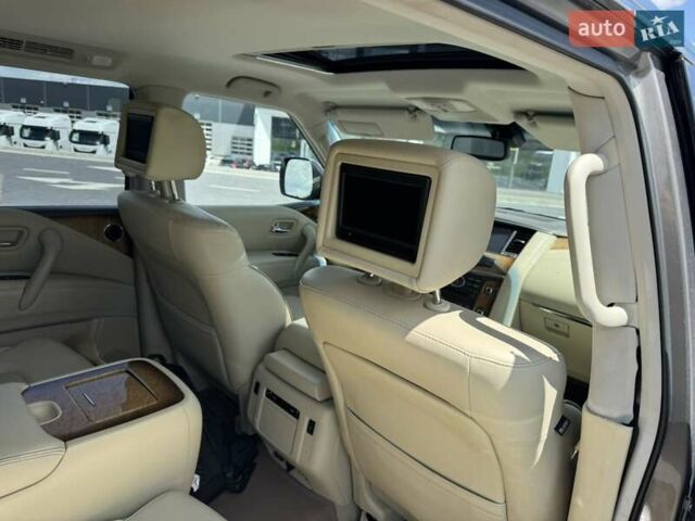 Коричневый Инфинити QX80, объемом двигателя 5.6 л и пробегом 230 тыс. км за 17500 $, фото 2 на Automoto.ua