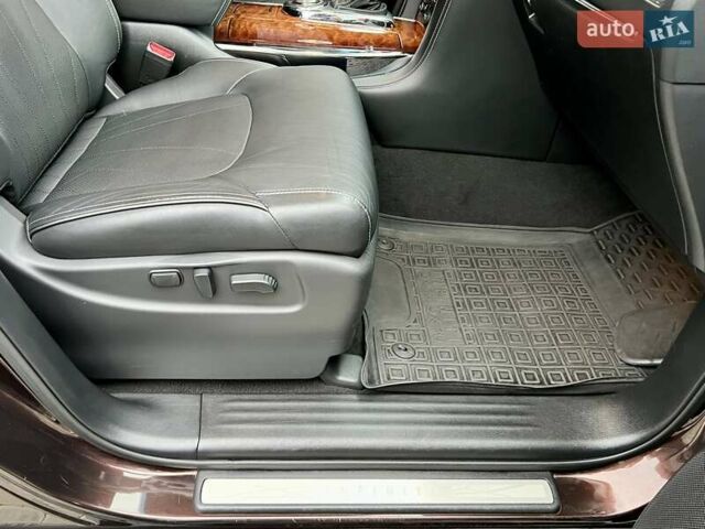 Коричневый Инфинити QX80, объемом двигателя 5.55 л и пробегом 159 тыс. км за 28900 $, фото 67 на Automoto.ua