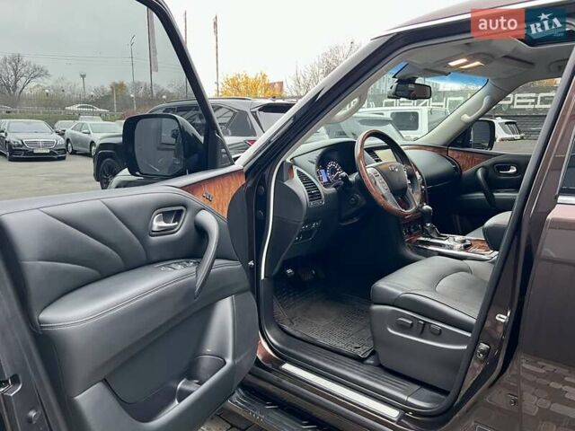 Коричневый Инфинити QX80, объемом двигателя 5.55 л и пробегом 159 тыс. км за 28900 $, фото 14 на Automoto.ua