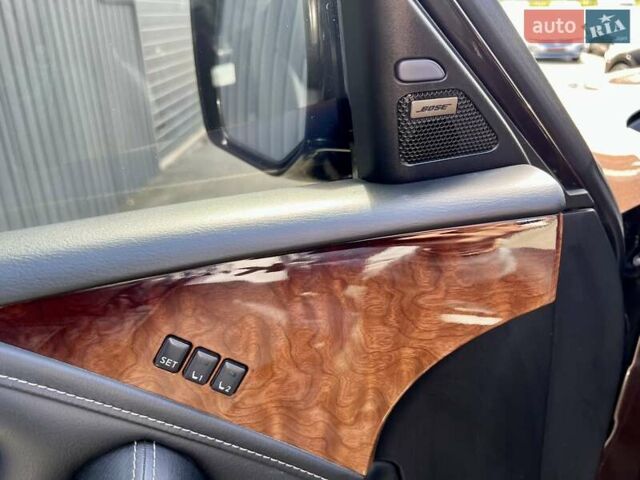 Коричневый Инфинити QX80, объемом двигателя 5.55 л и пробегом 155 тыс. км за 28900 $, фото 16 на Automoto.ua