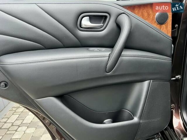 Коричневый Инфинити QX80, объемом двигателя 5.55 л и пробегом 159 тыс. км за 28900 $, фото 30 на Automoto.ua