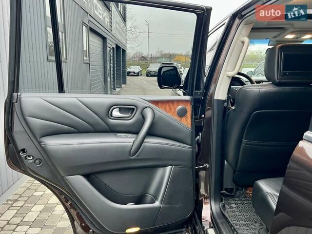 Коричневый Инфинити QX80, объемом двигателя 5.55 л и пробегом 159 тыс. км за 28900 $, фото 29 на Automoto.ua