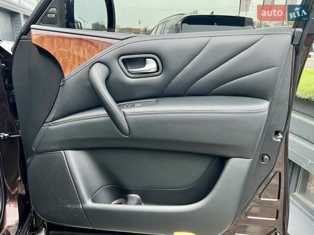 Коричневый Инфинити QX80, объемом двигателя 5.55 л и пробегом 159 тыс. км за 28900 $, фото 60 на Automoto.ua