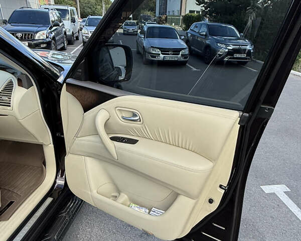 Инфинити QX80, объемом двигателя 5.6 л и пробегом 205 тыс. км за 26900 $, фото 6 на Automoto.ua