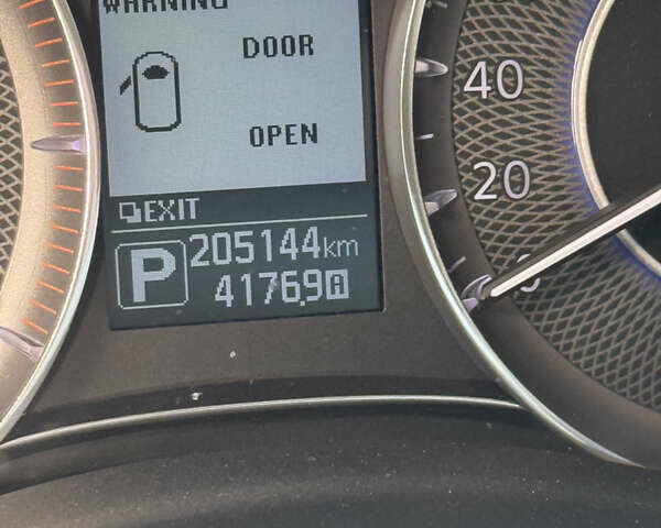 Инфинити QX80, объемом двигателя 5.6 л и пробегом 205 тыс. км за 26900 $, фото 2 на Automoto.ua