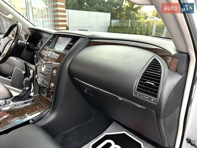 Серый Инфинити QX80, объемом двигателя 5.55 л и пробегом 141 тыс. км за 23900 $, фото 62 на Automoto.ua