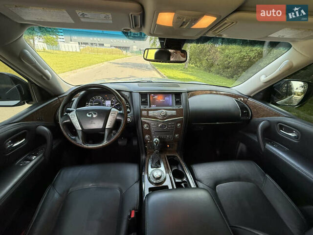Серый Инфинити QX80, объемом двигателя 5.55 л и пробегом 130 тыс. км за 18500 $, фото 6 на Automoto.ua