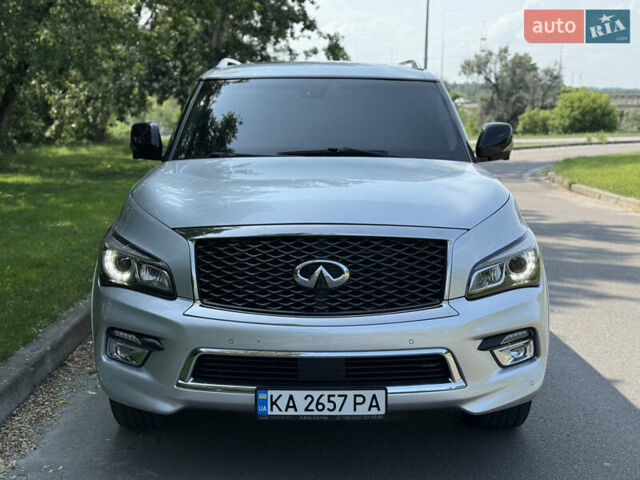 Серый Инфинити QX80, объемом двигателя 5.55 л и пробегом 130 тыс. км за 18500 $, фото 1 на Automoto.ua