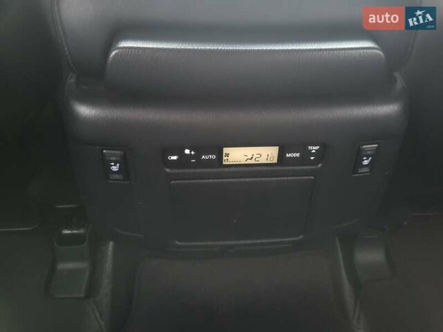 Серый Инфинити QX80, объемом двигателя 5.55 л и пробегом 112 тыс. км за 25500 $, фото 15 на Automoto.ua