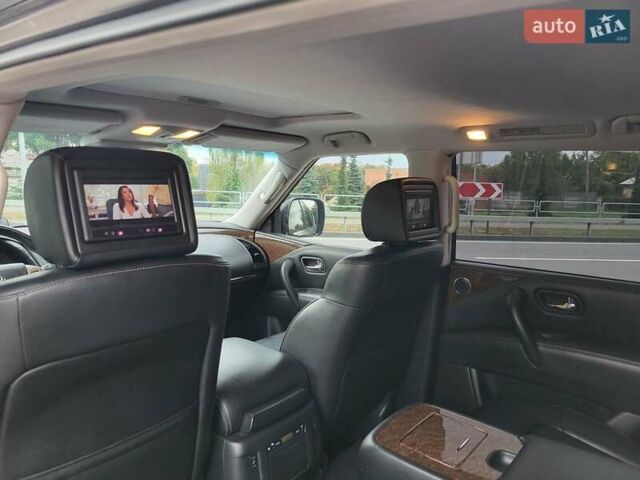 Серый Инфинити QX80, объемом двигателя 5.55 л и пробегом 112 тыс. км за 25500 $, фото 13 на Automoto.ua