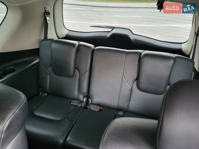 Серый Инфинити QX80, объемом двигателя 5.55 л и пробегом 112 тыс. км за 25500 $, фото 18 на Automoto.ua