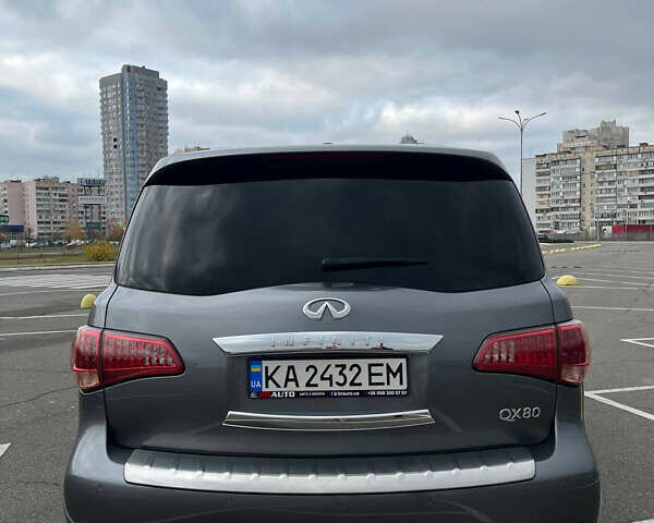 Сірий Інфініті QX80, об'ємом двигуна 5.55 л та пробігом 160 тис. км за 28000 $, фото 5 на Automoto.ua