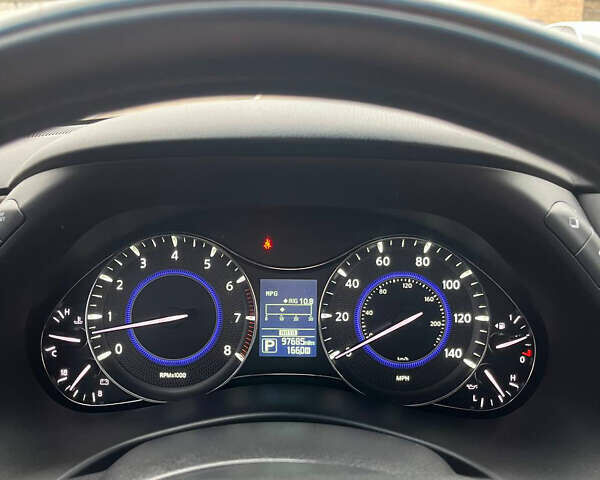 Сірий Інфініті QX80, об'ємом двигуна 5.55 л та пробігом 160 тис. км за 28000 $, фото 17 на Automoto.ua