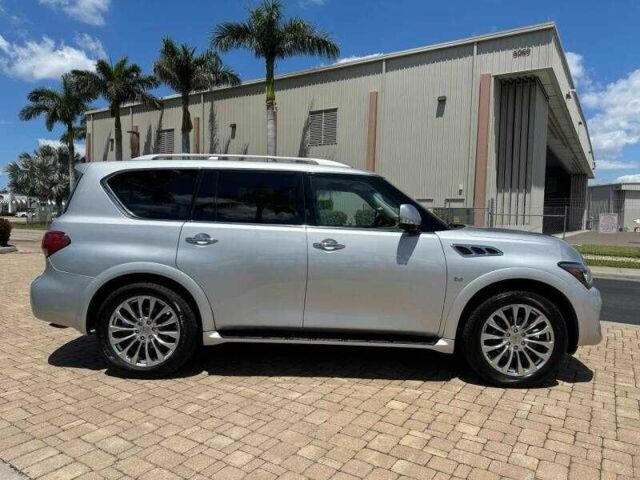 Серый Инфинити QX80, объемом двигателя 5.6 л и пробегом 72 тыс. км за 5900 $, фото 5 на Automoto.ua